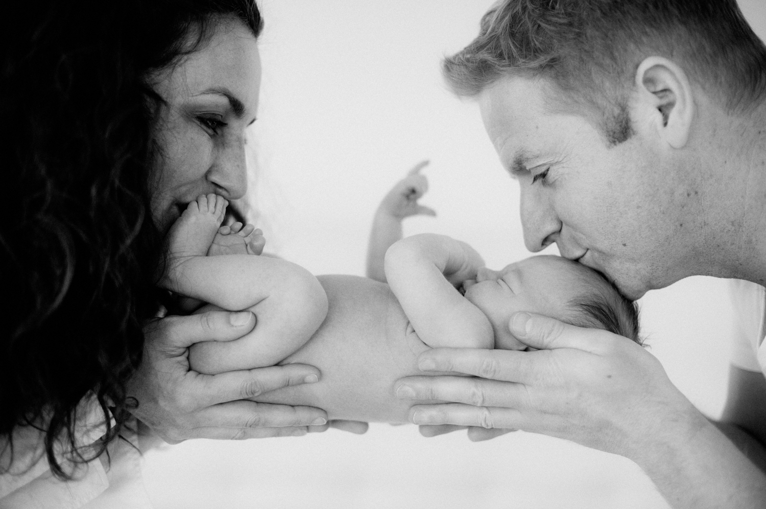 Newborn Photography by Mario Zmudzinski | Magnum Studio